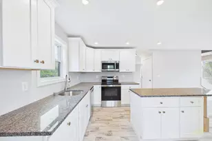 831 Sconticut Neck Rd, Fairhaven, MA 02719 - Photo 11