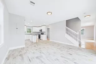 831 Sconticut Neck Rd, Fairhaven, MA 02719 - Photo 9