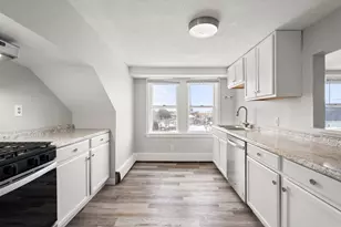 25 1/2 Porter St, Taunton, MA 02780 - Photo 9
