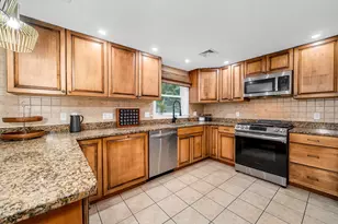 8 Willowdale Dr, Lynnfield, MA 01940 - Photo 15