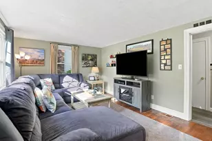 6 Maple St, Southborough, MA 01745 - Photo 17