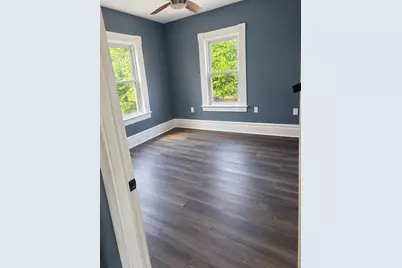 28-30 Nelson Ave, Springfield, MA 01109 - Photo 9