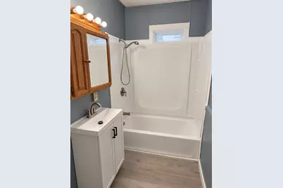 28-30 Nelson Ave, Springfield, MA 01109 - Photo 3