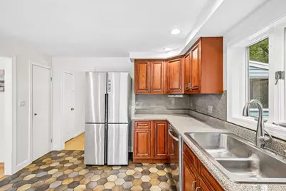 18 Eleanor Rd, Walpole, MA 02081 - Photo 13