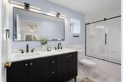 110 Coolidge Hill Rd #2, Watertown, MA 02472 - Photo 9