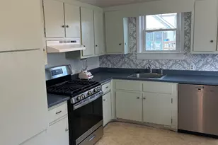 22 G St, Hull, MA 02043 - Photo 5