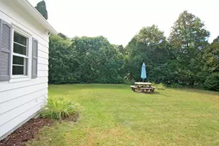 28 South St, Easthampton, MA 01027 - Photo 3