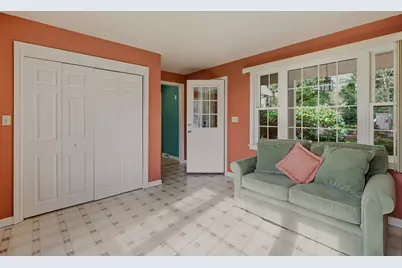 66 Eleanor St, Dartmouth, MA 02747 - Photo 5