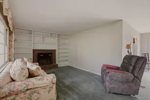 66 Eleanor St, Dartmouth, MA 02747 - Photo 15