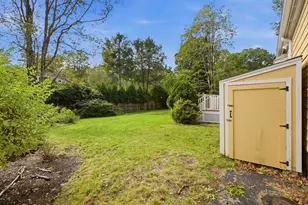 66 Eleanor St, Dartmouth, MA 02747 - Photo 27