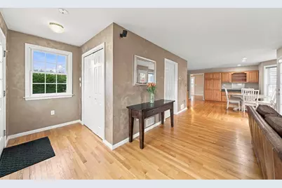 80 Grove St, Hopkinton, MA 01748 - Photo 5