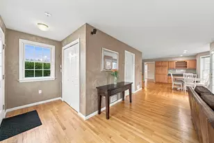 80 Grove St, Hopkinton, MA 01748 - Photo 5