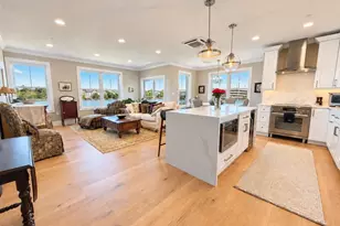16 Franklin St, Salem, MA 01970 - Photo 3