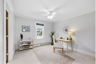 32 Wilmot St, Chicopee, MA 01013 - Photo 7