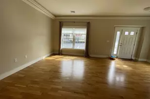 54 Loomis, Bedford, MA 01730 - Photo 5