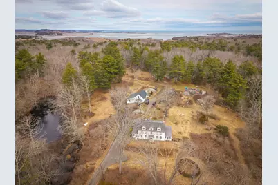 5 Roberts Ct, Gloucester, MA 01930 - Photo 1