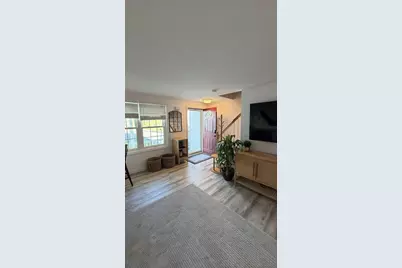 15 Rebecca Ln #15, Dracut, MA 01826 - Photo 5