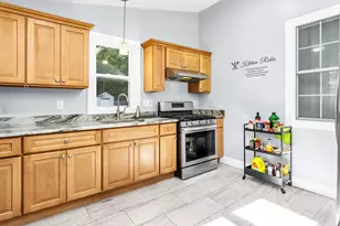 2 Hitching Post Ln, Methuen, MA 01844 - Photo 21