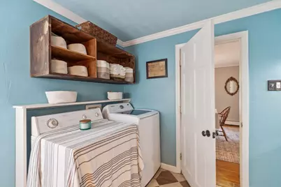 2 Hill St, Amesbury, MA 01913 - Photo 19