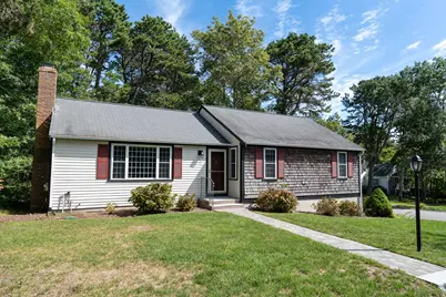 2 Mohegan Ln, Yarmouth, MA 02675 - Photo 1