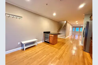146 Adams St #2, Waltham, MA 02453 - Photo 3