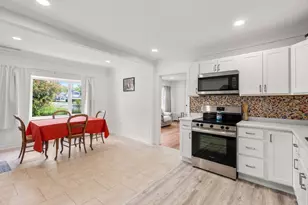 376 Newton St, South Hadley, MA 01075 - Photo 7