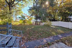 20 Ridgewood Rd, Worcester, MA 01606 - Photo 11