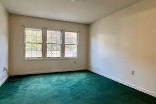 62 Amity Pl, Amherst, MA 01002 - Photo 15