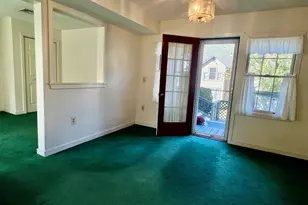 62 Amity Pl, Amherst, MA 01002 - Photo 9