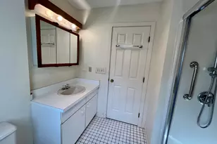 62 Amity Pl, Amherst, MA 01002 - Photo 17