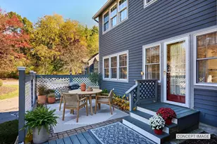 62 Amity Pl, Amherst, MA 01002 - Photo 5