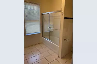 1 Glidden Ave #3, Lowell, MA 01851 - Photo 5