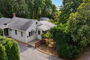 25 Whisper Ln, Fairhaven, MA 02719 - Photo 3