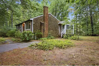 707 Mayflower St, Duxbury, MA 02332 - Photo 3