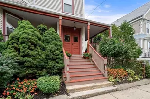 82 Tuttle St, Boston, MA 02125 - Photo 17