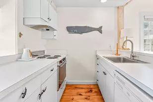 20 Hyannis Point Rd, Mashpee, MA 02649 - Photo 15