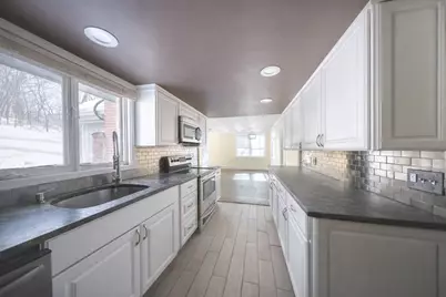 7 West St, Melrose, MA 02176 - Photo 7