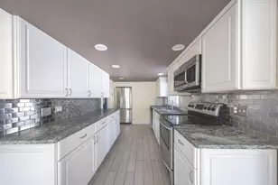 7 West St, Melrose, MA 02176 - Photo 9