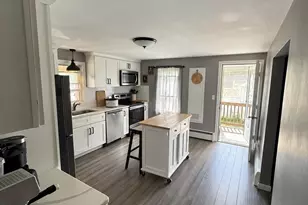 113 Lake St, Bellingham, MA 02019 - Photo 7
