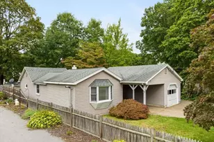 18 Bay View Dr, Shrewsbury, MA 01545 - Photo 1