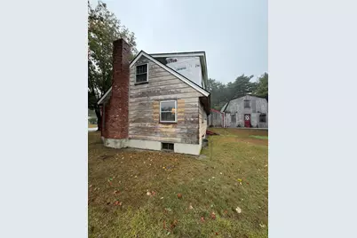 17 Howe St, Ipswich, MA 01938 - Photo 3