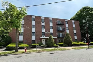 36 Crescent St, Wakefield, MA 01880 - Photo 1