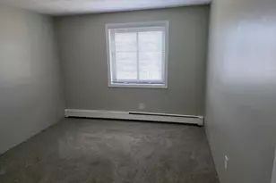 36 Crescent St, Wakefield, MA 01880 - Photo 9