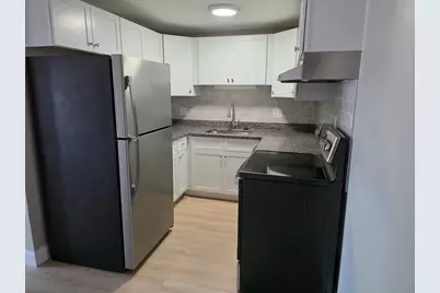 36 Crescent St #17, Wakefield, MA 01880 - Photo 3