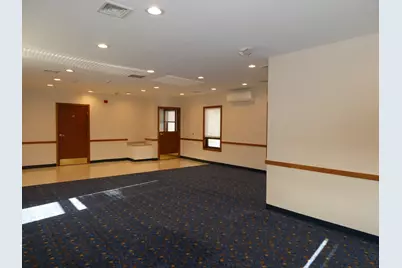 445 Faunce Corner Rd, Dartmouth, MA 02747 - Photo 17