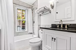 65 Pinckney St, Boston, MA 02114 - Photo 11