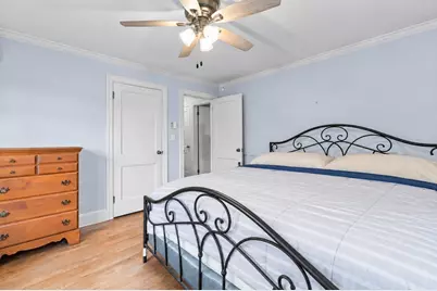 19 Nautilus St, New Bedford, MA 02744 - Photo 11