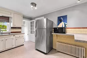 19 Nautilus St, New Bedford, MA 02744 - Photo 7