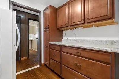 8 Oran Cir, Peabody, MA 01960 - Photo 5