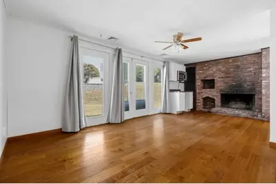 8 Oran Cir, Peabody, MA 01960 - Photo 9